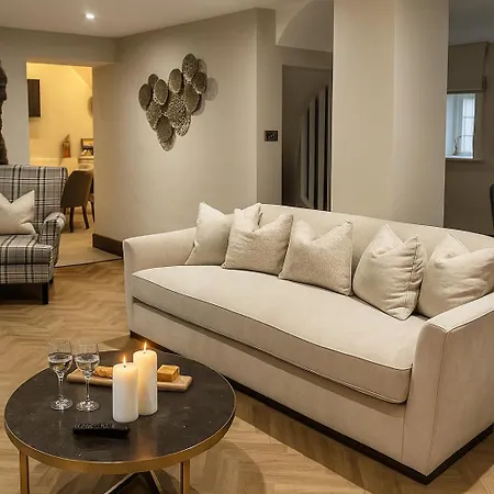 North - A Stylish Family Retreat Once Owned By Beatrix Potter *