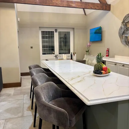 North - A Stylish Family Retreat Once Owned By Beatrix Potter *