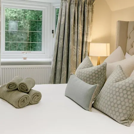 North - A Stylish Family Retreat Once Owned By Beatrix Potter Villa Bowness-on-Windermere